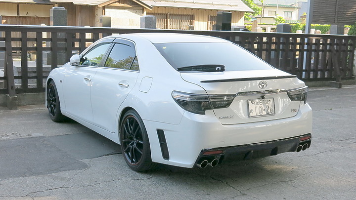 請問這台是什麼車？