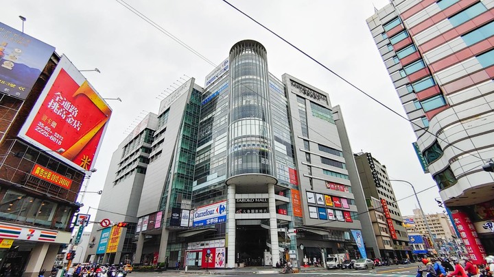 點我看大圖 New 東區【新業 築森鄰】戶戶朝南 綠園道第一排 市區百貨學校淨化宅 新案潛銷討論