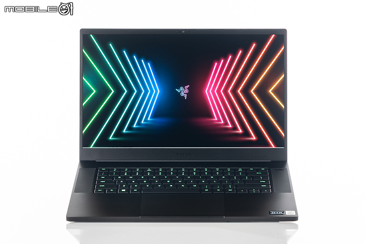 Razer Blade 15 Advanced with Thunderbolt 4 Chroma 薄型電競重磅效能