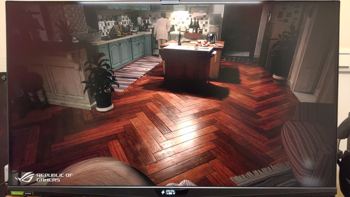 ROG PG32UQX - 4K 144Hz DSC Mini LED HDR顯示器之王(簡單開箱-圖文多)