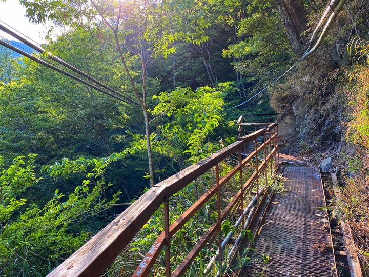 台中和平|志佳陽大山.百岳單攻聖品,陡上1700公尺享受群山環繞美景