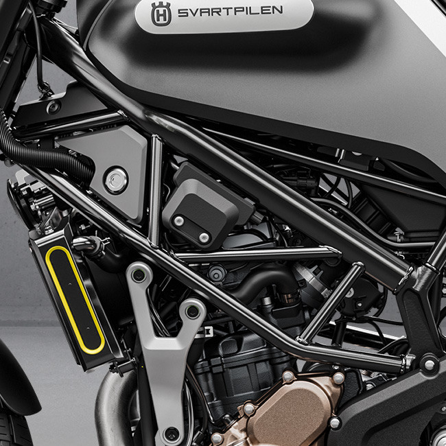 優雅的待轉區小王子Husqvarna 黑箭250