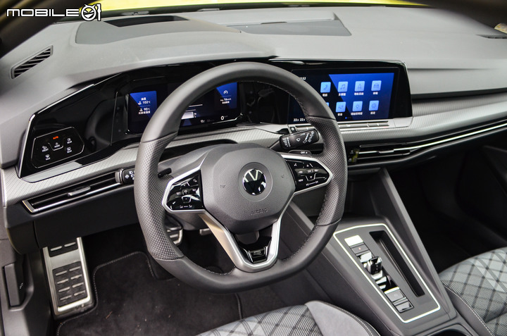 Volkswagen第8代Golf 280 eTSI R-Line 試駕;招牌菜色準備上桌!