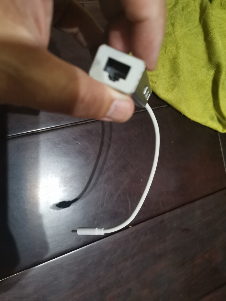 [開箱]萬元以下、窄邊框、輕量14"筆電