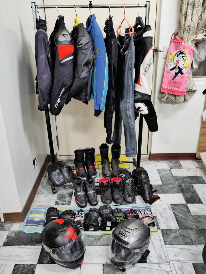 [部品] 自摔車禍勸世文+行車紀錄器好重要
