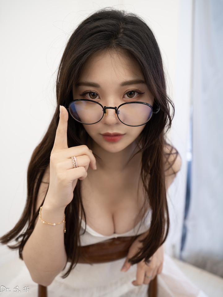 美女身材好, 不拍不禮貌