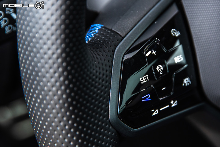 Volkswagen Tiguan R 試駕|戰力大躍進,強悍性能不容隨意招惹!