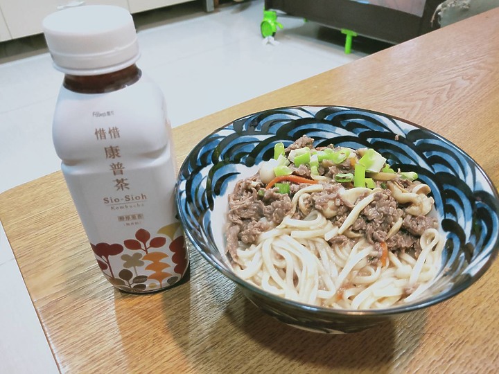「惜惜康普茶」，愛惜自己，疼惜身體的小清新飲品