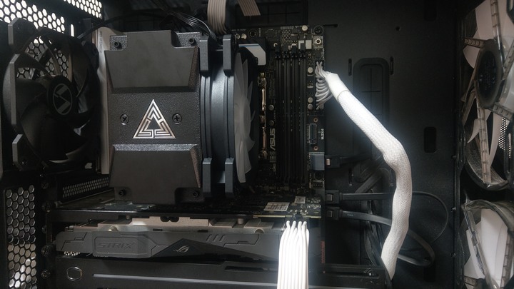 開箱-新選擇 MONTECH - AIR COOLER 210 散熱器 210W- TDP