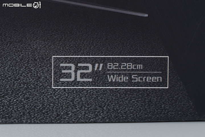 ROG SWIFT PG32UQX 電競螢幕開箱體驗 以 Mini LED 技術達成超細膩畫質演出