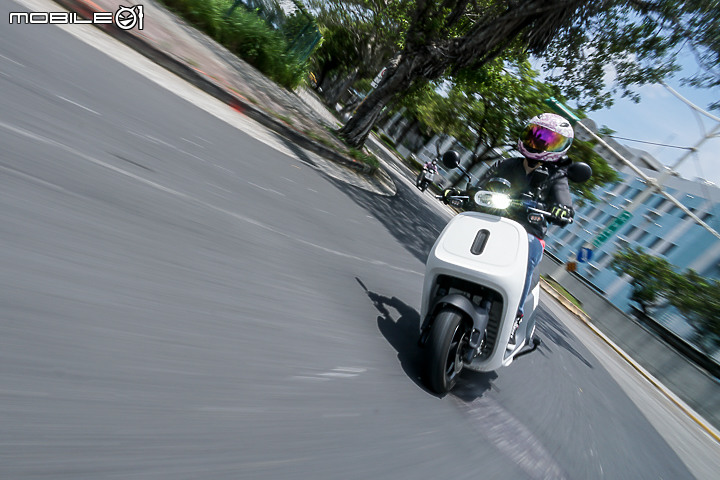 Gogoro VIVA MIX Keyless 鏈條版試駕|入門電動車中的超值選擇