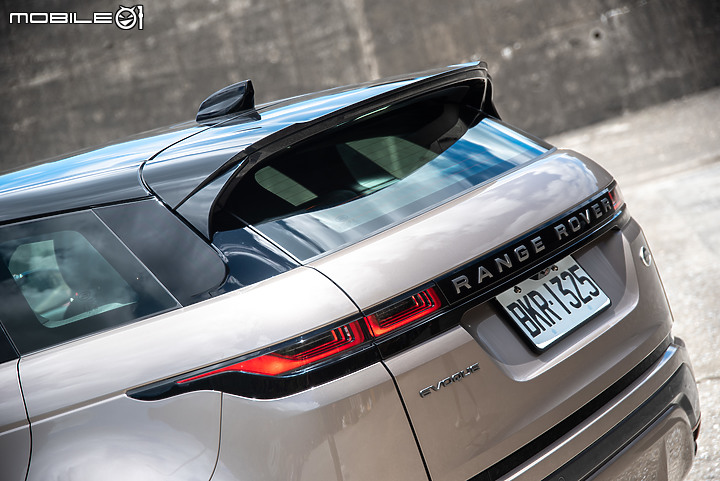 Land Rover Range Rover Evoque P250 R-Dynamic SE 新年式試駕|安全、科技一併升級!