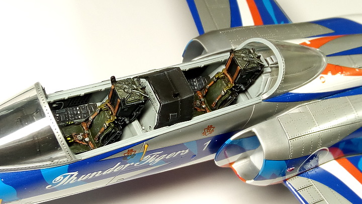 點我看大圖 FREEDOM 1/48 AT-3 自強號教練機