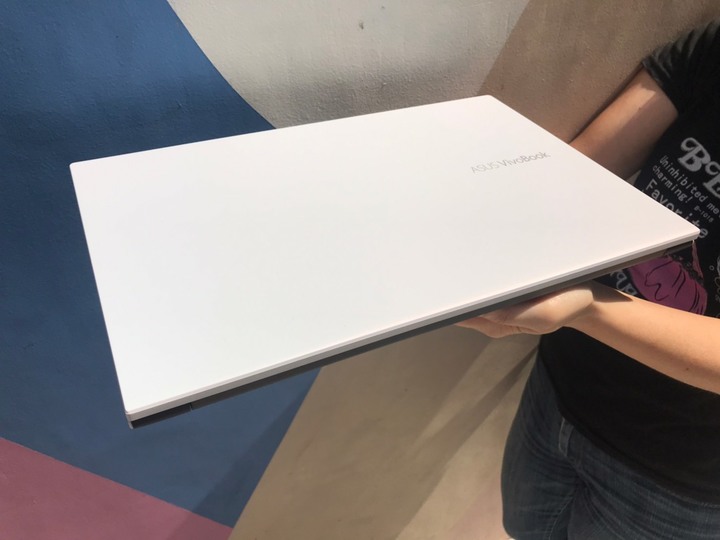 [OL 出任務]VIVOBOOK X513 大螢幕加窄邊框，居家辦公、娛樂優選