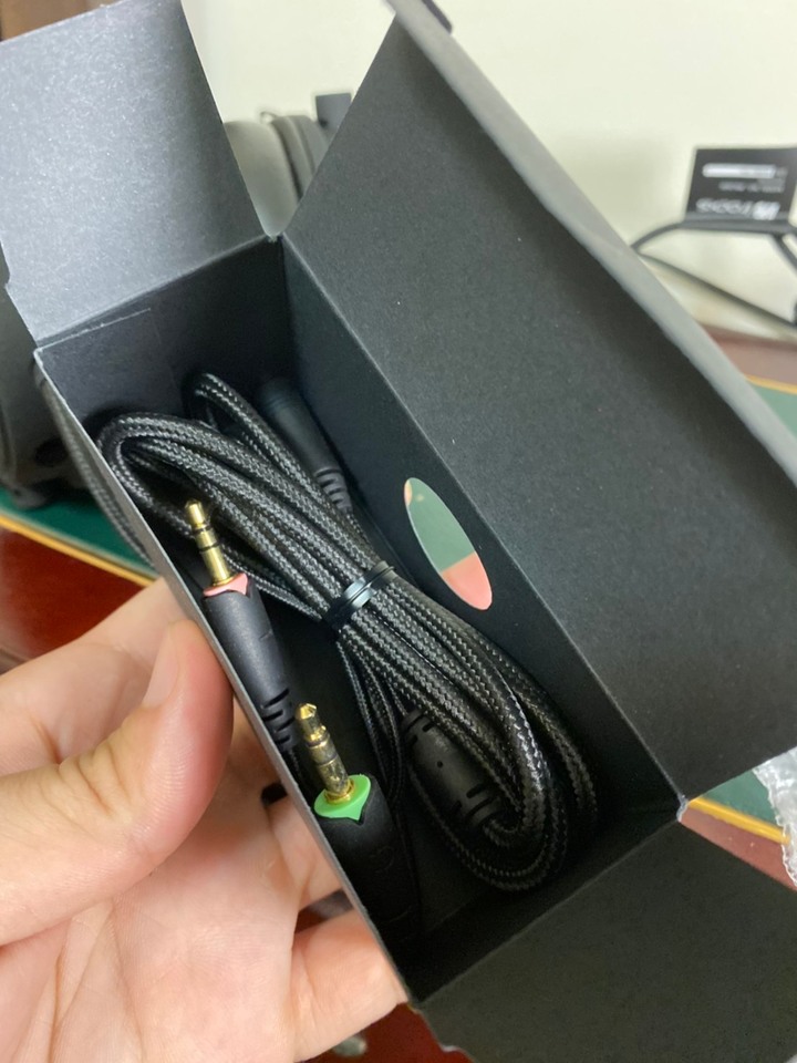 2k內遊戲音樂兼顧 irocks real 有線耳罩式耳機開箱