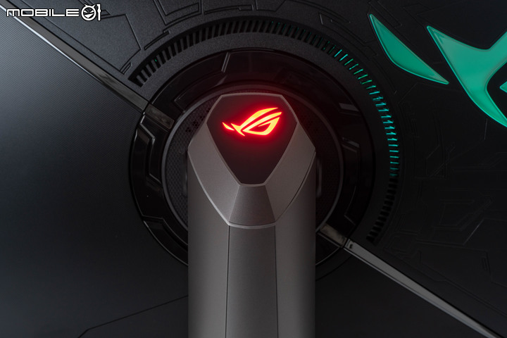 ROG SWIFT PG32UQX 電競螢幕開箱體驗 以 Mini LED 技術達成超細膩畫質演出