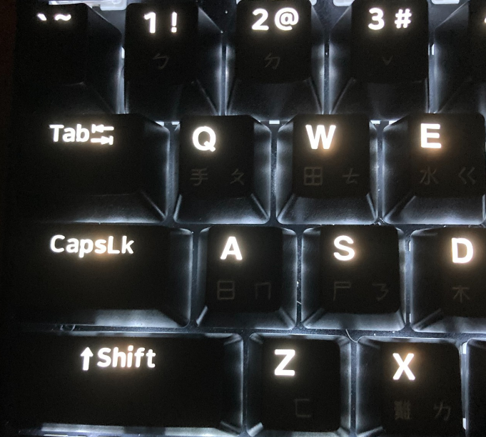 CP值高的懸浮機械鍵盤 irocks K75M開箱