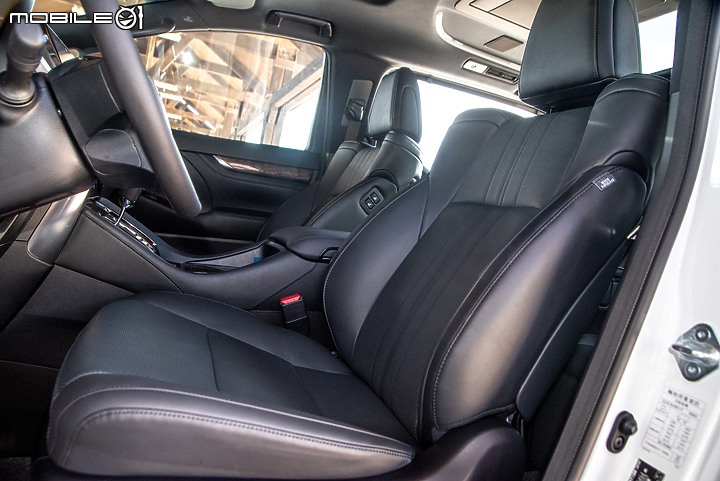 Toyota Alphard 新年式試駕|電子後視鏡加持、表現更臻完美!