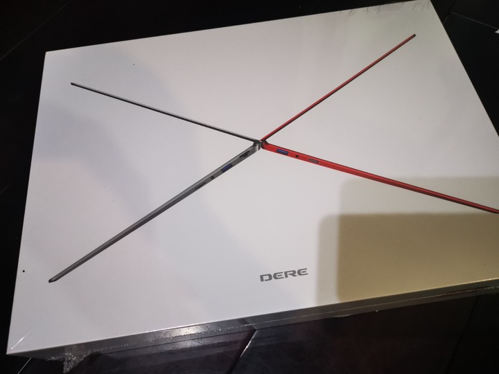 [開箱]萬元以下、窄邊框、輕量14"筆電