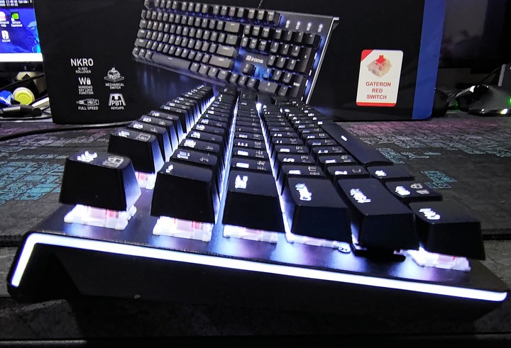 [開箱] 陽極工藝沉穩有型 軸體新體驗 iRocks K75M Gateron 紅 By 沁凱