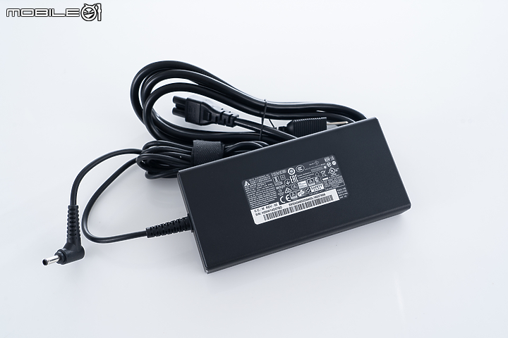 MSI Pulse GL66 科幻外型與絕佳效能的協奏曲