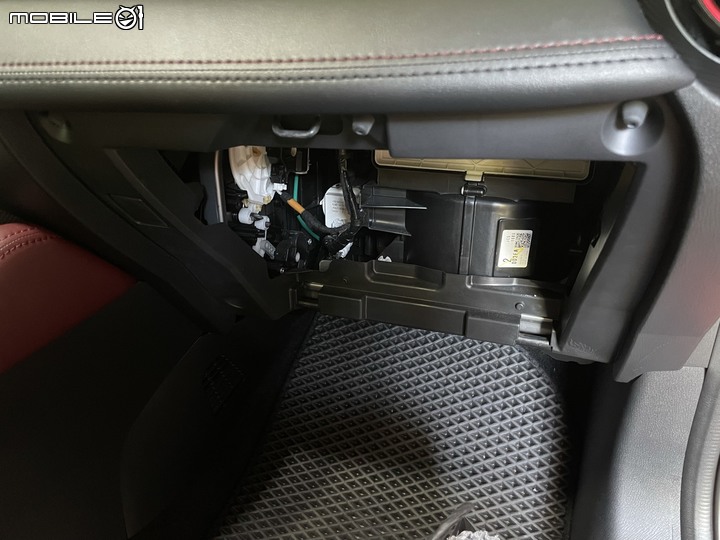 點我看大圖 Mazda CX-3 DIY升級Android Auto/CarPlay 套件心得