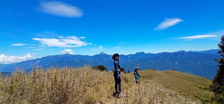 台中和平|志佳陽大山.百岳單攻聖品,陡上1700公尺享受群山環繞美景