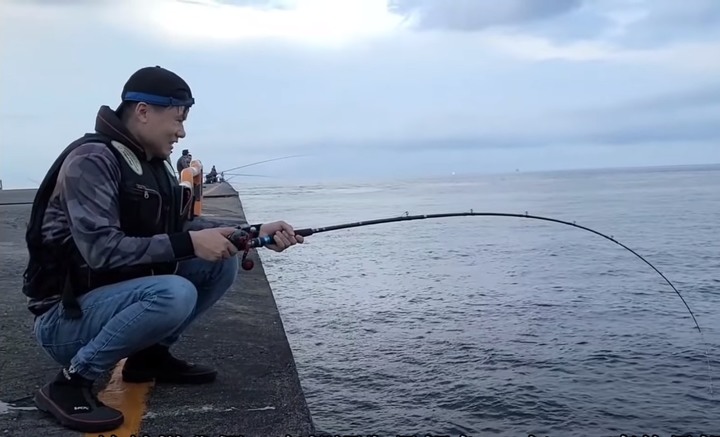 【基隆白燈海釣】-尋龍記2/巧遇沉底紅槽大咬/釣龍蝦斤級挑戰TAIWAN FISHING LOBSTER