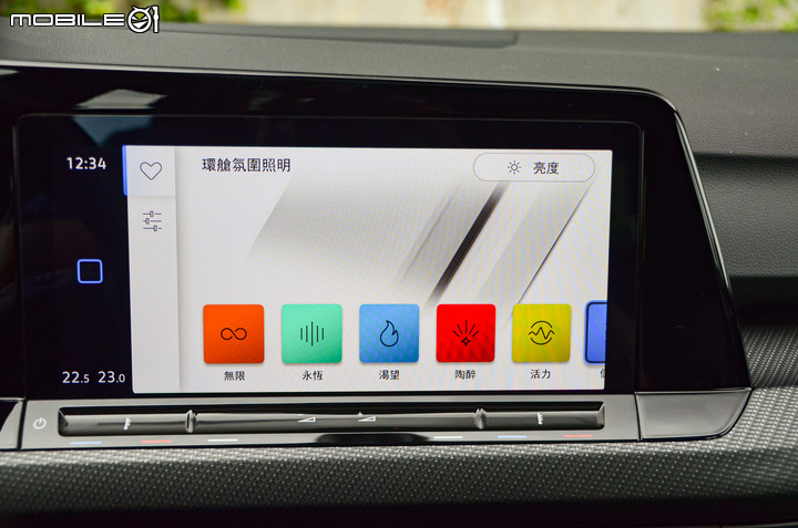 Volkswagen第8代Golf 280 eTSI R-Line 試駕；招牌菜色準備上桌！