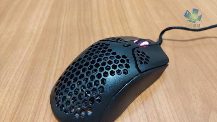 【小宅開箱】HyperX Pulsefire Haste 電競滑鼠 急速手感，讓你暢遊戰場