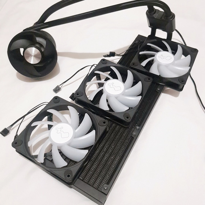夠冷夠閃亮的一體式水冷散熱器 - 迎廣 InWin BR36