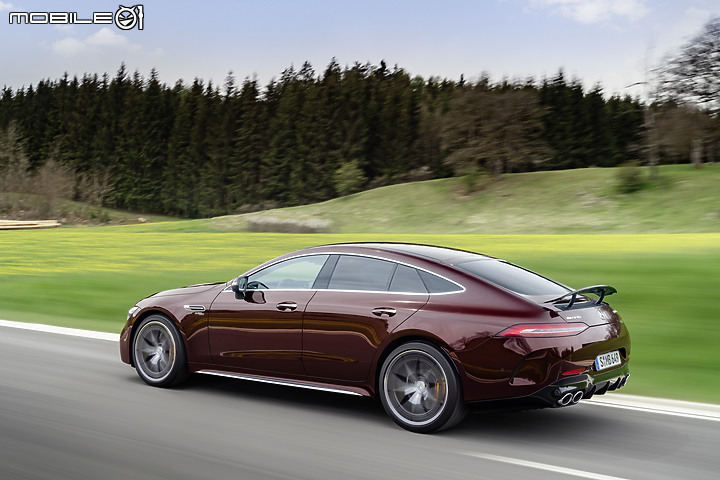 【海外新訊】強化內裝與懸吊,最速四門房車M-AMG GT 4 Door Coupe 2022年式發表