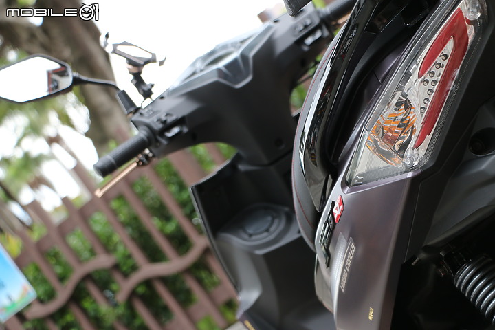 Jet SL 開箱 & 老車關箱 & 300公里心得 + 3000公里心得