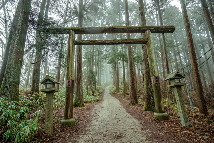 冬季漫步大阪最高山-金剛山葛木神社攻頂遊記