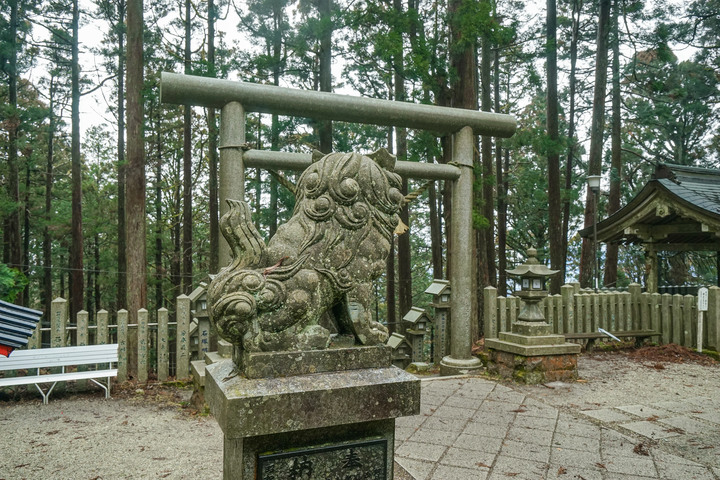 冬季漫步大阪最高山-金剛山葛木神社攻頂遊記