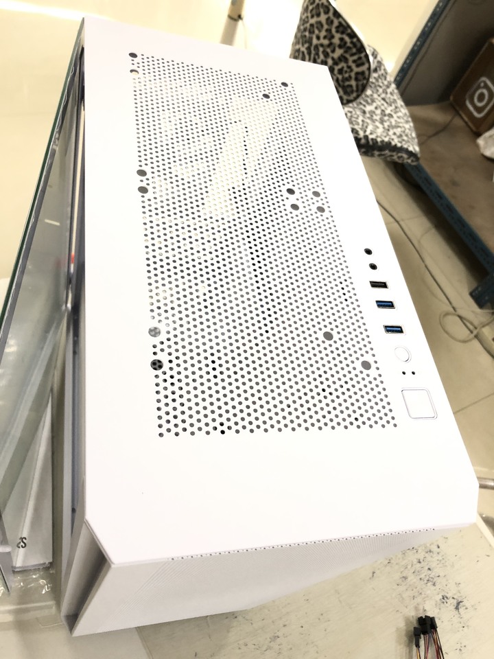 小+能裝+擴充性 乾五架好康? montech air 100 lite開箱