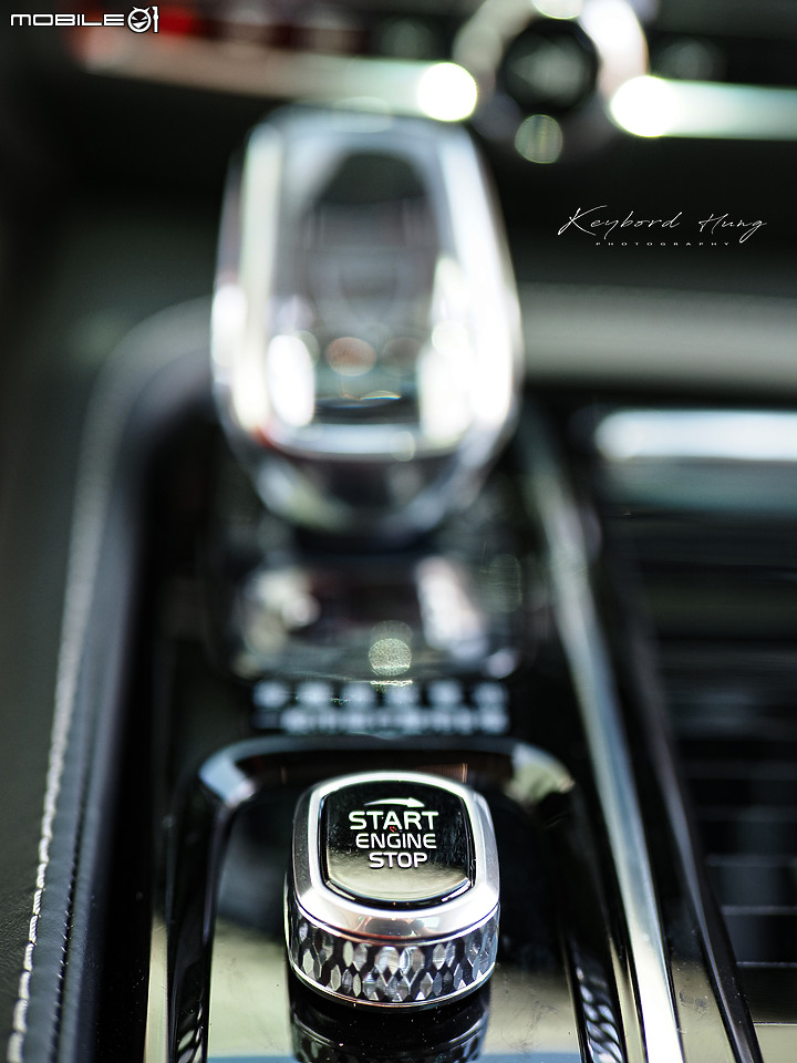 【Volvo V60 T6 Recharge 開箱】