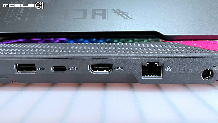 更多核更多執行緒的 ROG STRIX G15 實在太香了, 就挑一台配色騷包的來用吧