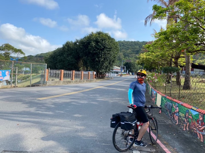 隨性老婆逼著老公一起的蜜月單車環島之旅-DAY 2 四重溪到金崙