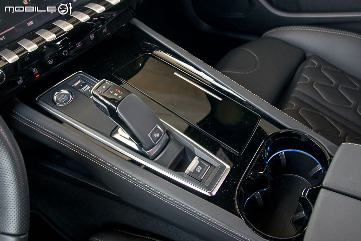 VW Arteon Shooting Brake v.s Peugeot 508 SW ｜200 萬級美型 Wagon 對決！