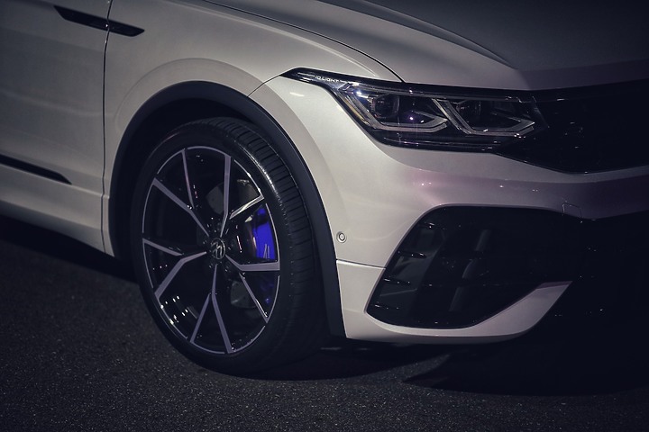 夜.. Tiguan R