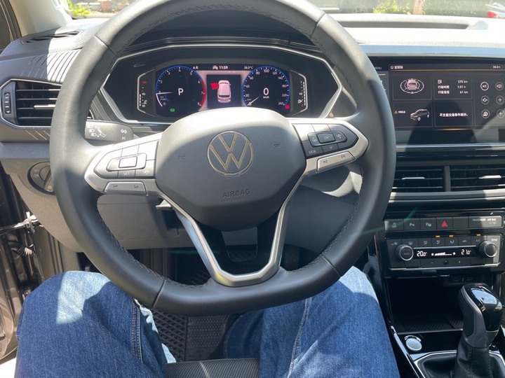 不出門也要開箱T-Cross,買車里程碑達成!