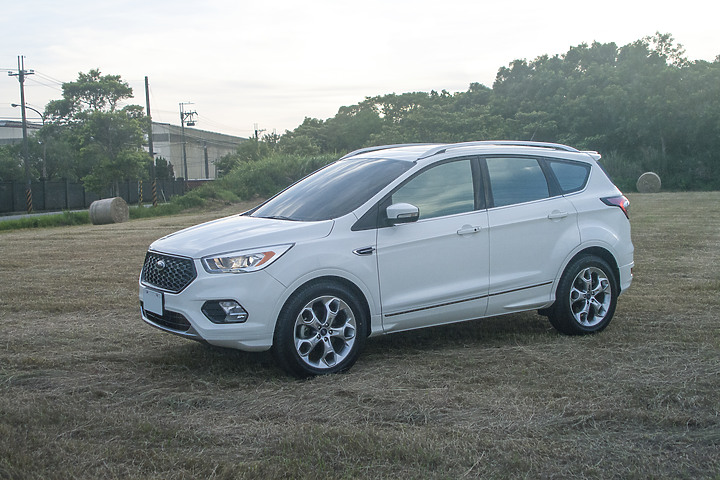 Kuga MK2.5 4T 改歐洲福特Vignale 版美圖