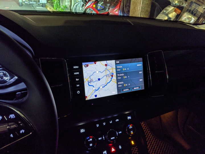Skoda Kodiaq棕熊(2021年式) - 車道置中搭載