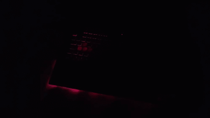 粉色妝點明快風格，ROG Strix G15 G513QM 電馭粉電競筆電開箱測試