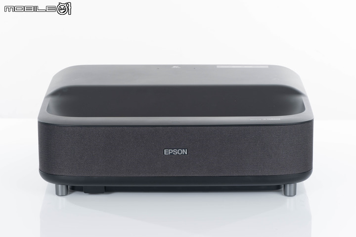 EPSON 國民雷射大電視 EH-LS300B 開箱體驗 120 吋大畫面輕鬆可得