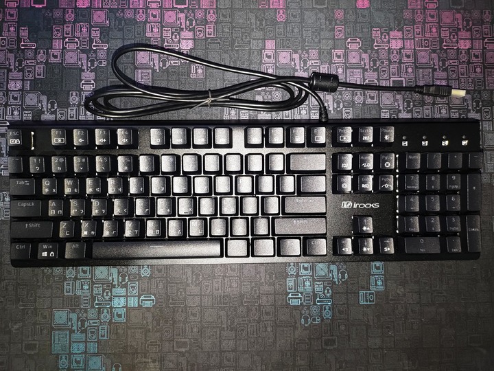 [開箱] 陽極工藝沉穩有型 軸體新體驗 iRocks K75M Gateron 紅 By 沁凱