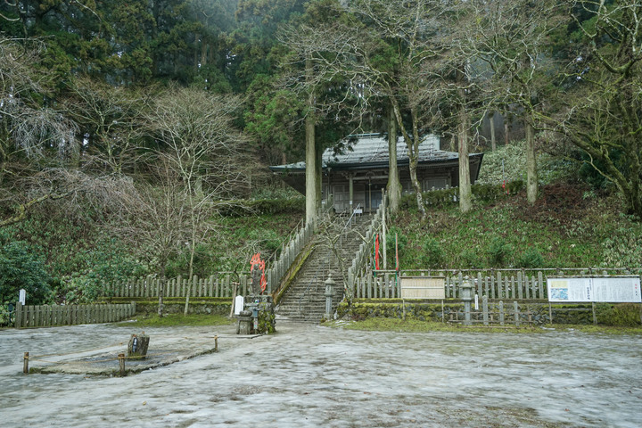 冬季漫步大阪最高山-金剛山葛木神社攻頂遊記