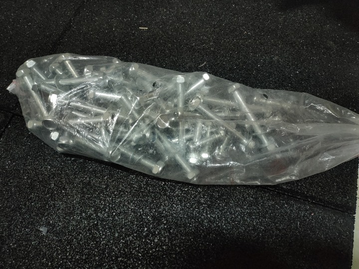 淘寶~對岸貼牌VALOR FITNESS~多功能龍門架開箱