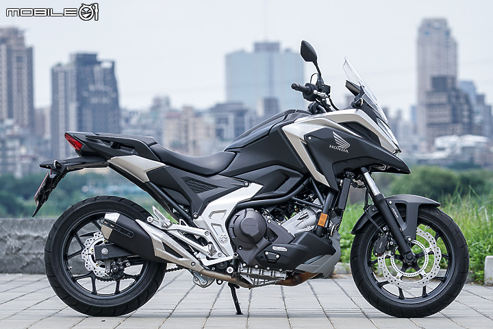 2021 HONDA NC750X DCT 試駕｜直覺操控 變速箱更滑順